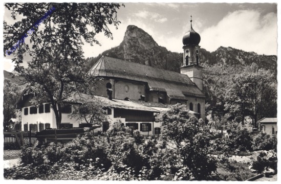 ak135131 Oberammergau, Kath. Pfarrkirche mit Kofel