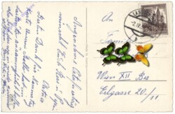 Kücken mit Ostergesteck