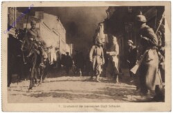 Straßenbild der brennenden Stadt Schaulen
