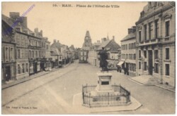 Ham, Place de l'Hotel-de-Ville