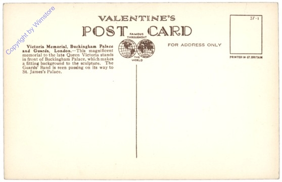 London, Victoria Memorial, Buckingham Palace and Guards