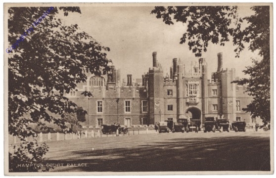 Hampton, Court Palace