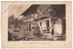 Vor dem Bauernhaus