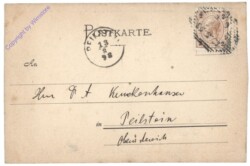 Vor dem Bauernhaus