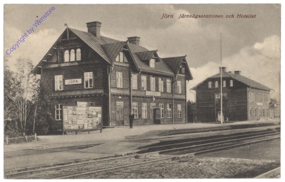 Jörn, Järnvägsstationen och Hotellet