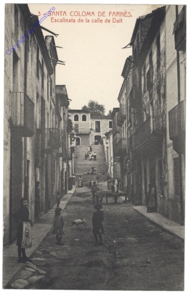 Santa Coloma de Farnes, Escalinata de la calle de Dalt