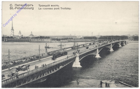 St. Petersburg, Le pont Troitsky