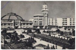 ak146507 Ploiesti, Halele centrale