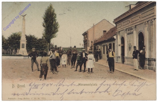 Bosanski Brod, Monumentplatz