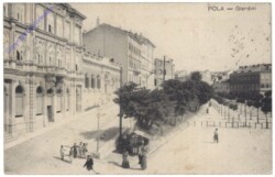ak147678 Pula (Pola), Giardini
