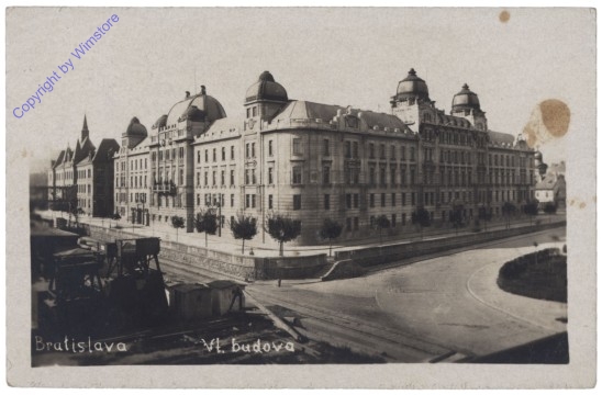 Bratislava, Vl budova