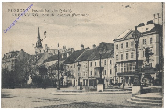 Bratislava, Kossuth bajosplatz (Promenade)