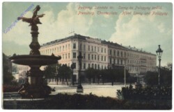 Bratislava, Theaterplatz, Hotel Savoy und Palugyay