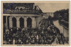 Karlovy Vary (Karlsbad), Mühlbrunnkolonnade während der Trinkzeit