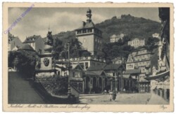Karlovy Vary (Karlsbad), Markt mit Stadtturm und Dreikreuzberg