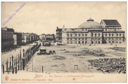 ak153260 Bari, Via Cavour e Politeama Petruzzelli