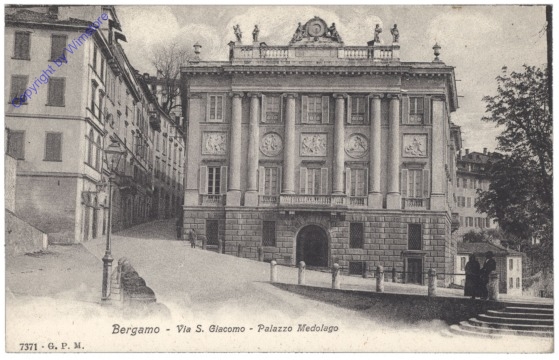 ak153278 Bergamo, Via S. Giacomo - Palazzo Medolago