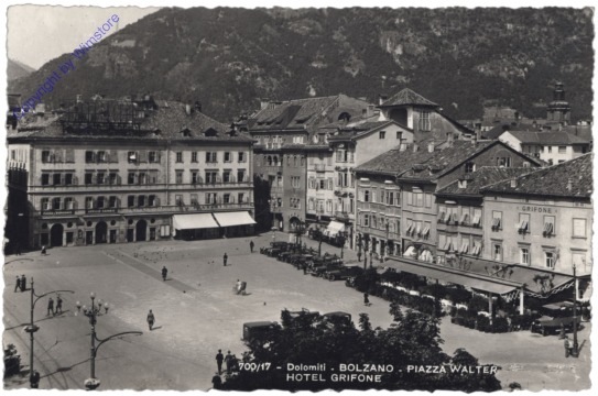 ak153380 Bolzano (Bozen), Piazza Walter, Hotel Grifone