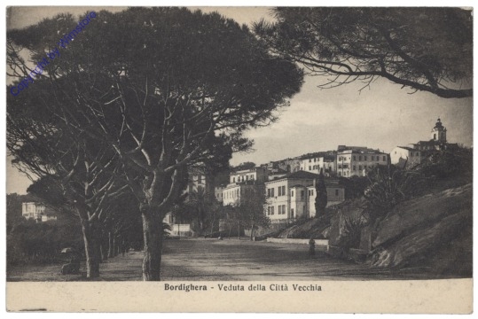 ak153397 Bordighera, Veduta della Citta Vecchia