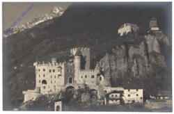 Merano (Meran), Schloss Brunnenburg