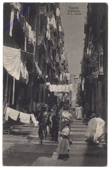 Napoli, Pallonetto di S. Lucia