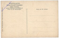 Nova Levante (Welschnofen), Karerseehotel mit Latemar