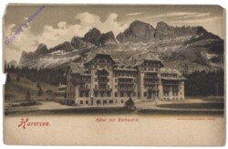 Nova Levante (Welschnofen), Karersee, Hotel mit Rothwand