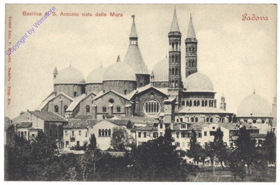 Padova (Padua), Basilica di S. Antonio vista dalle Mura