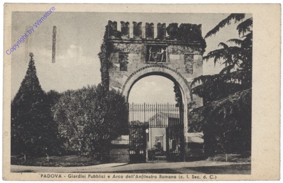 Padova (Padua), Giardini Pubblici e Arco dell'Anfileatro Romano