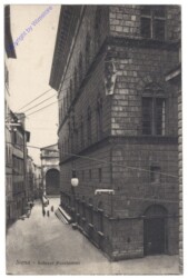 Siena, Palazzo Piccolomini