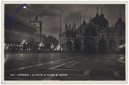 Venezia (Venedig),  di Notte in Piazza S. Marco