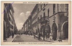Annecy, Rue du Paquier et ancien Hotel de Sales