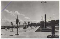 Arcachon, Fontaine sur le Nouveau Boulevard Promenade