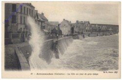 Arromanches-les-Bains, La Cote un jour de gros temps