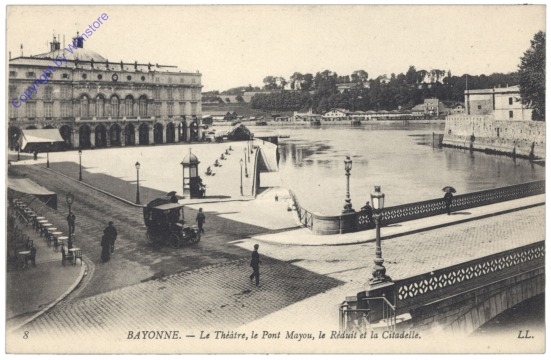 ak155057 Bayonne, Le Theatre, le Pont Mayou, Le Reduit et la Citadelle