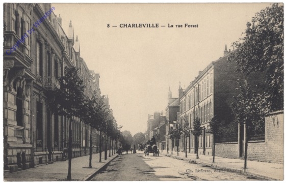 Charleville-Melieres, La rue Forest