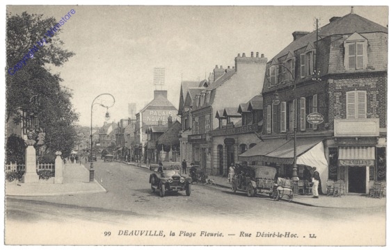 ak155334 Deauville, La Plage Fleurie