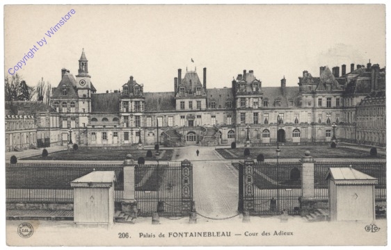 ak155408 Fontainebleau, Cour des Adieux
