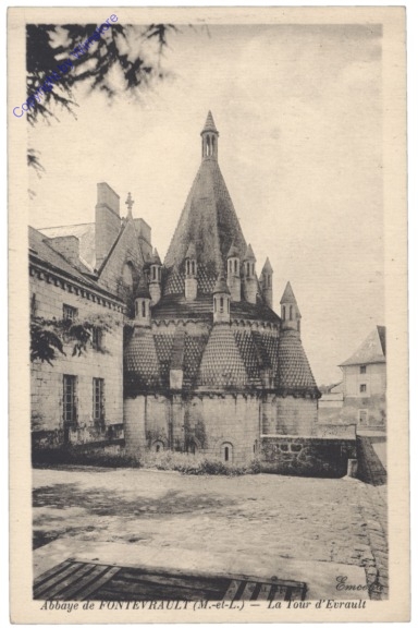 Fontevraud-L'Abbaye, La Tour d'Evrault