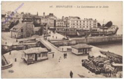 ak155463 Honfleur, La Lieutenance