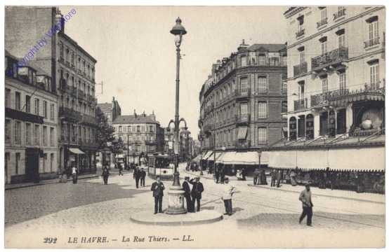 ak155530 Le Havre, La Rue Thiers