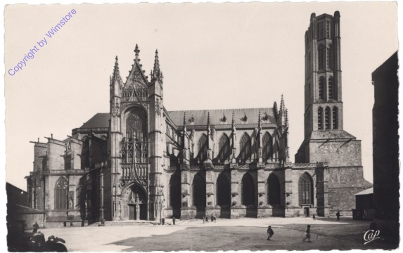 ak155599 Limoges, La Cathedrale