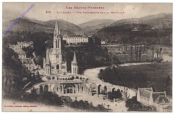 Lourdes, Vue Plongeahte sur la Basilique