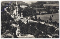 Lourdes, La Basilique