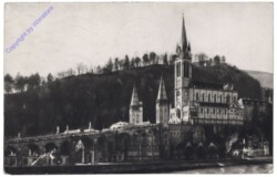 Lourdes, La Basilique et la Grotte