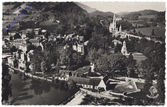 Lourdes, La Basilique