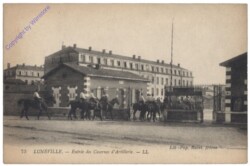 ak155667 Luneville, Entree des Casernes d'Artillerie