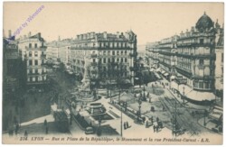 Lyon, Rue e Place de la Republique