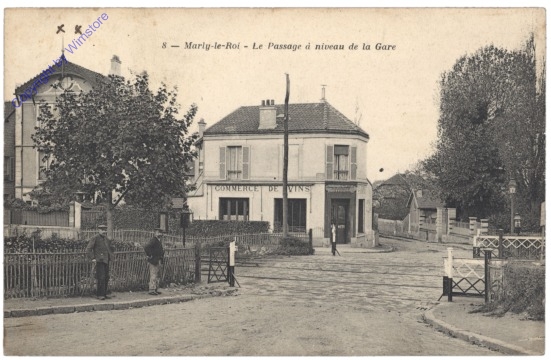 ak155720 Marly-le-Roi, Le Passage a niveau de la Gare
