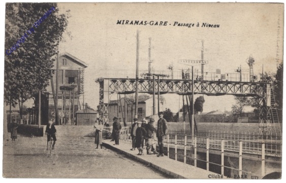 Miramas, Passage a Niveau